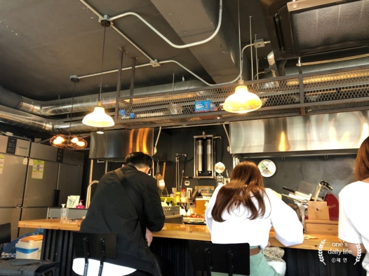  [일상/맛집] 연남동 맛집 사루카메 라멘 후기,테일러커피