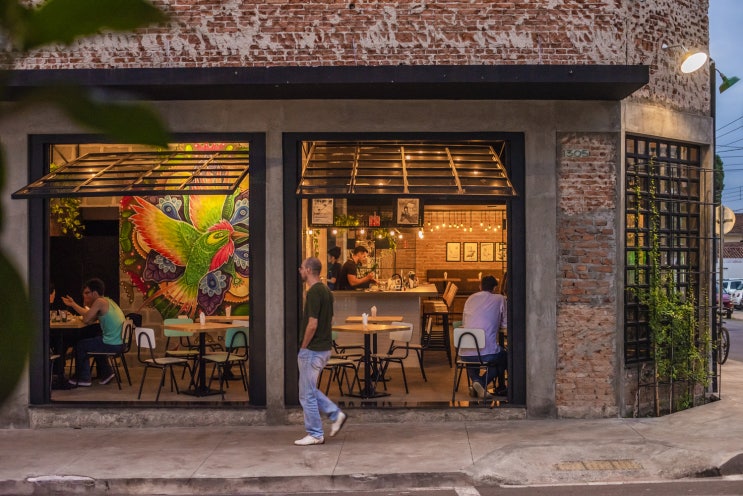 Jolly Gastro Lab Bar / Laje 54 Arquitetura