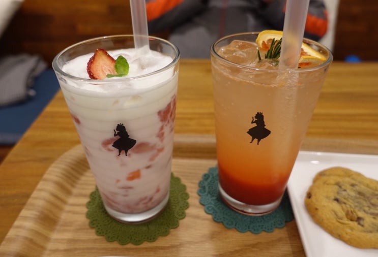  파주분위기좋은카페 앨리스카페 'cafe Alice'