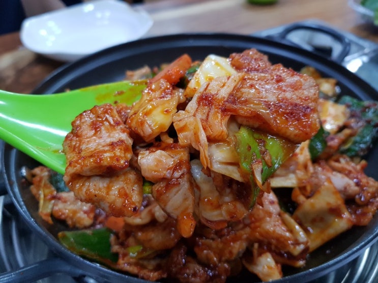  대전 모다아울렛 맛집 낭만식당에서 푸짐한 식사 한끼했어요!