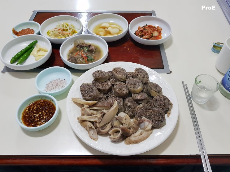  제주 시청 인근 호근동 (순대 돔베고기 전문점)