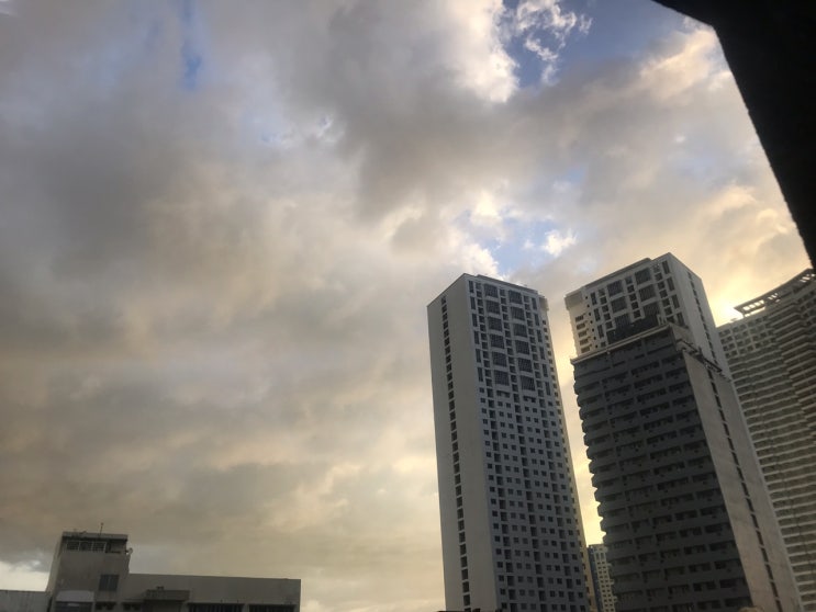 [필리핀 자유여행] 2019년 10월 8일 화요일 필리핀 마닐라, 세부, 보라카이 날씨 및 현지 정보 "아직 괜찮은 편이지만 우기답게 방심할 수 없는 날씨입니다!"