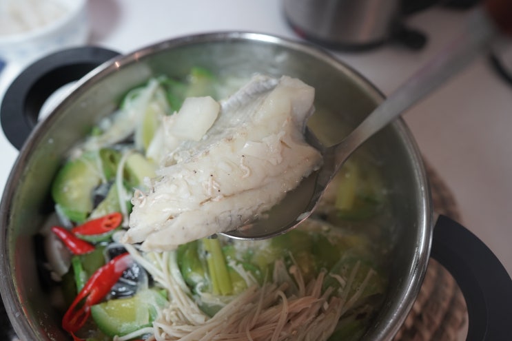  반건조우럭 맑은 우럭탕 진심꿀