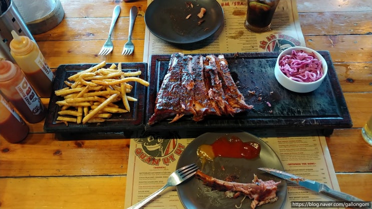  [Vietnam] 스텔라 어린이의 2019년 9월 비엣남 여행: 호치민 미국식 BBQ Quán Ụt Ụt