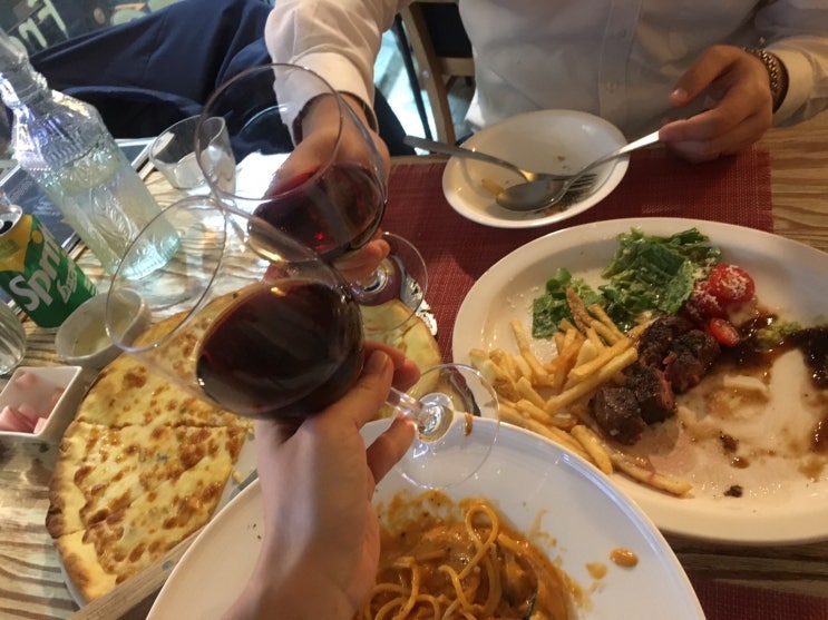  성신여대 맛집 저렴한곳 <팬쿡> 살살녹는 수비드 스테이크와 쥔장님의 따뜻한애정을 느낄 수 있는 곳~