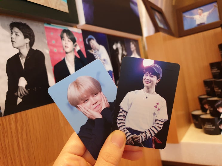  방탄소년단 지민 생일 투어 교대역 이즈커피 밀크티 & 포토카드/컵홀더 후기 + 지하철 광고 사진샷 후기