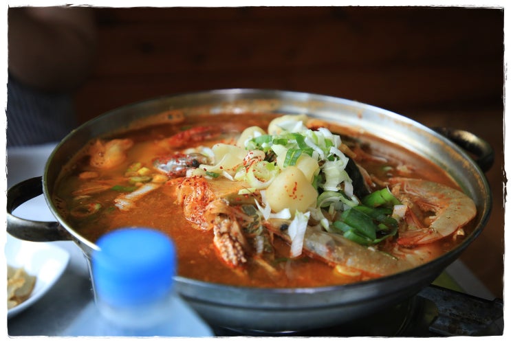  서해안 가을꽃축제 맛집 : 가을 여행 떠나기 좋은곳 딴뚝통나무집식당