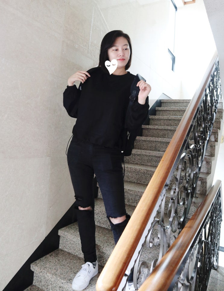  10대여자쇼핑몰 애니원에서 귀여운 맨투맨 특템!