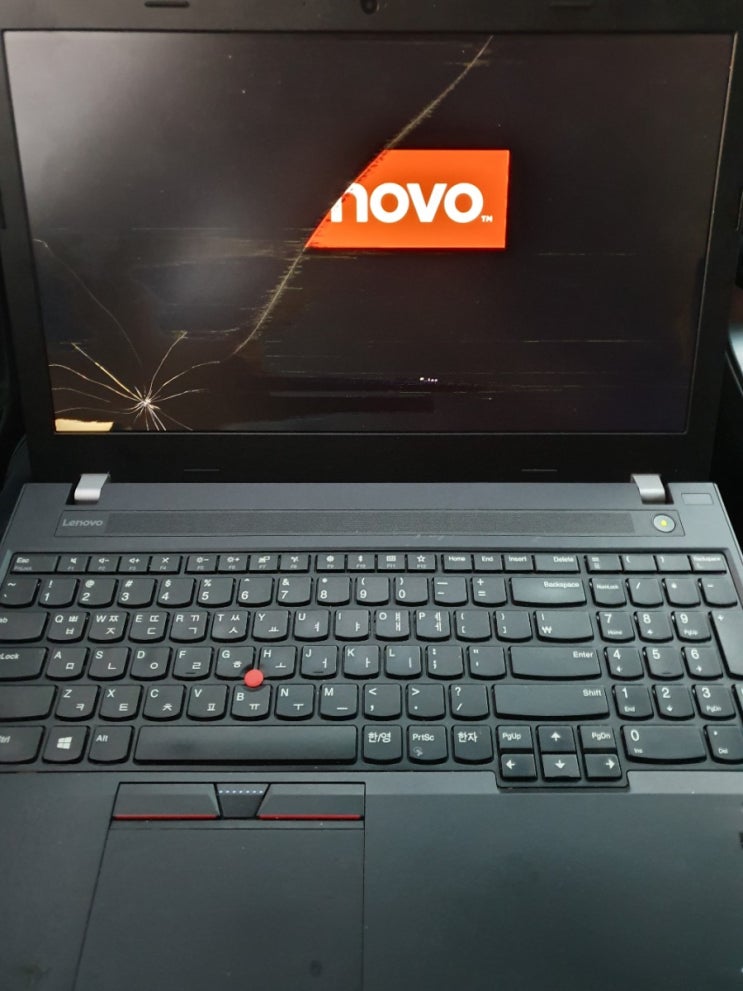  <노트북과컴퓨터>Lenovo Thinkpad E570 강서구 명지 노트북수리 사설 액정교체 화면고장 당일수리