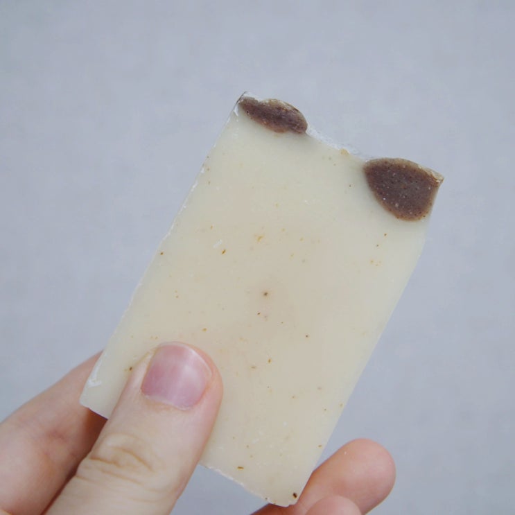  신생아비누 고민말고 자연담은유리병 천연비누로 써요 :)