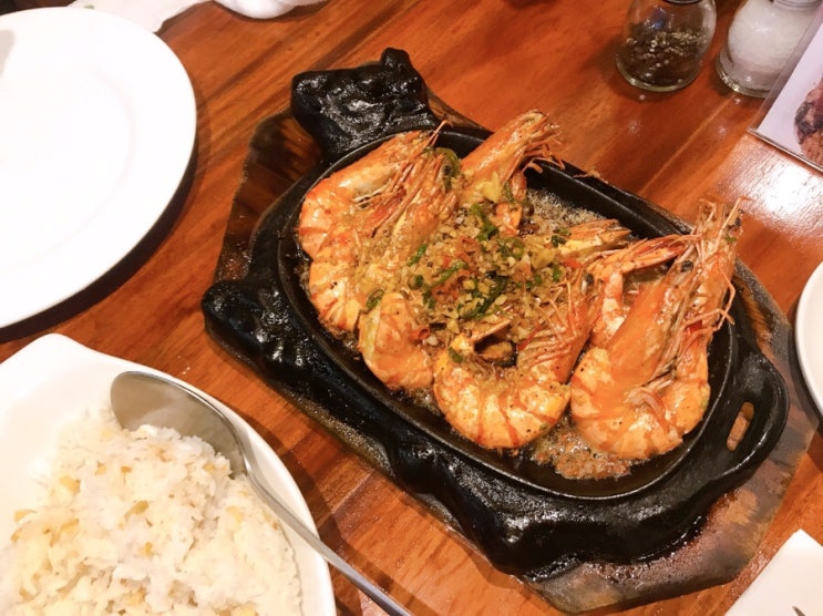  보라카이 1일차 :: 디몰 맛집 발할라(Valhalla) / 로컬 마사지샵 챠넷스파(chanet spa) 추천