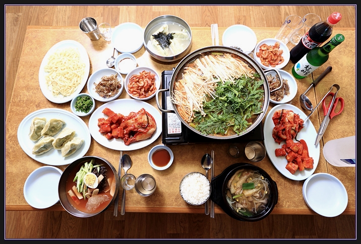  철원고석정맛집은 어랑손만두국입니다