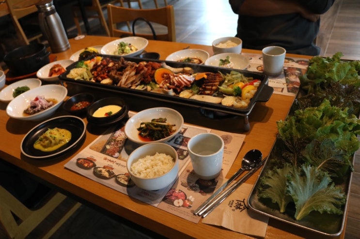  [안성 일죽 맛집] 수영장, 카페, 정원, 포토존까지! 맛도 좋은 유기농 쌈밥맛집 '파크엘림'