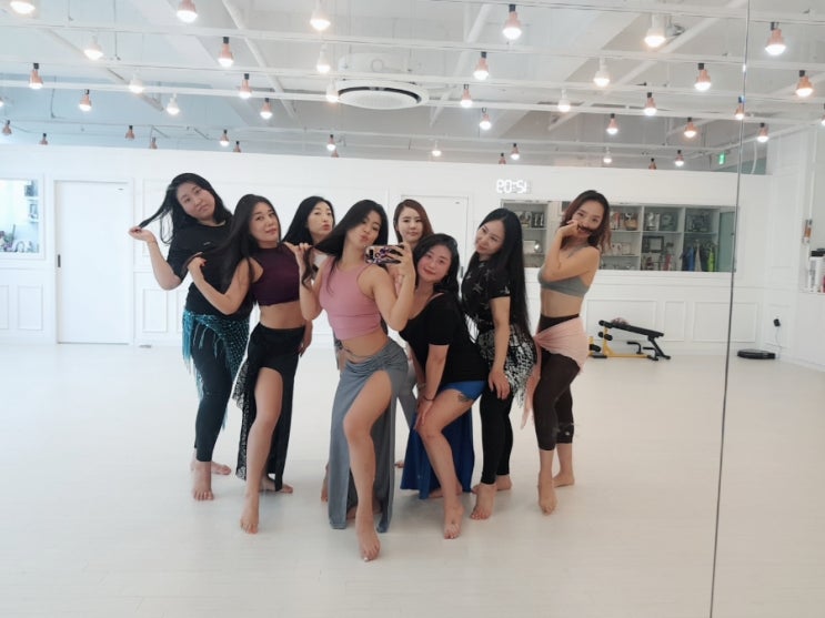  야스민오리엔탈무용협회 천안지부 초급작품반
