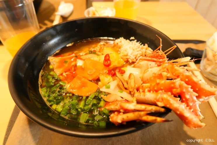  블라디보스톡 해양공원 라면집, 해물가득 맛있는 킹크랩 라면 후기! 라면하우스(RAMEN HAUS)