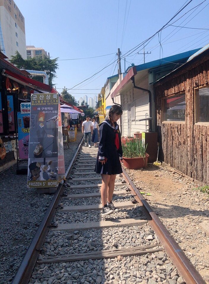  군산여행 가볼만한곳 우체통거리, 지린성 고추짜장, 경암동철길마을 옛날교복체험 사진까지!