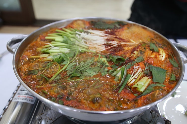  단양 쏘가리매운탕 시원뜨끈!