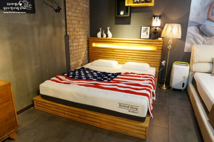  [구입후기] 발산 휘게에서 5년만에 오리나무프레임 + BEDBOSS 수입 매트리스, 화장대까지 싹 다 바꿨지요