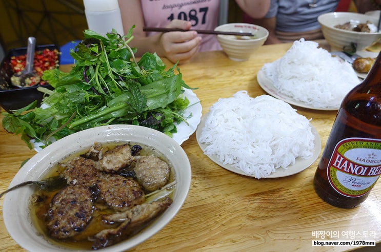 하노이 분짜 맛집, 진짜? 가짜? 마주 보는 분짜닥킴 vs 분짜 넘버원 & Aha 카페