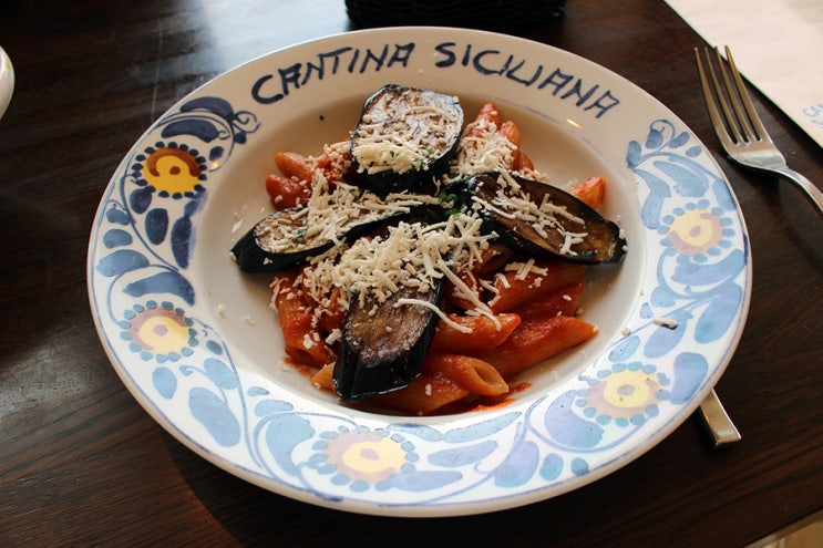 하카타에서 즐기는 심플한 런치 풀코스 &lt;Cantina Siciliana&gt;