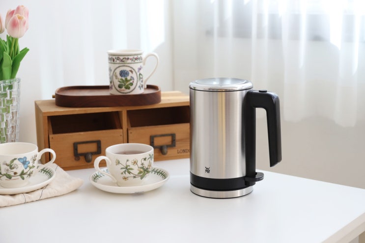  WMF 키친미니스 미니 무선주전자 0.8L & BRK PRO 통 5중 스테인레스 후라이팬과 웍 4종 - 리뷰