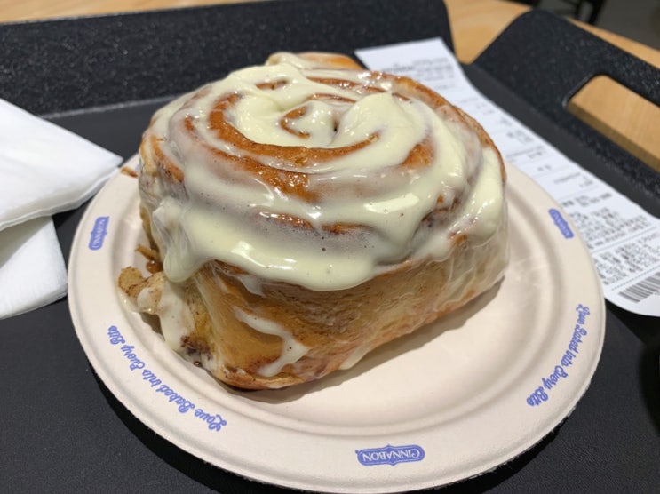 일산 현대백화점 킨텍스점 시나본 디저트로도 맛있는 시나몬롤!