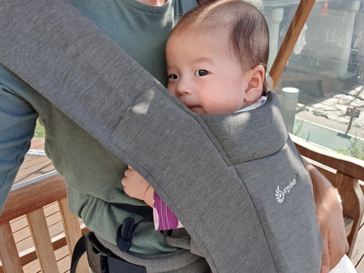 신생아아기띠추천 아기도 엄마도 편한 에르고베이비 엠브레이스