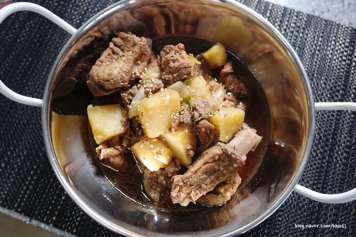  맛있는 돼지갈비? 집으로 배송되는 맛집양심갈비!