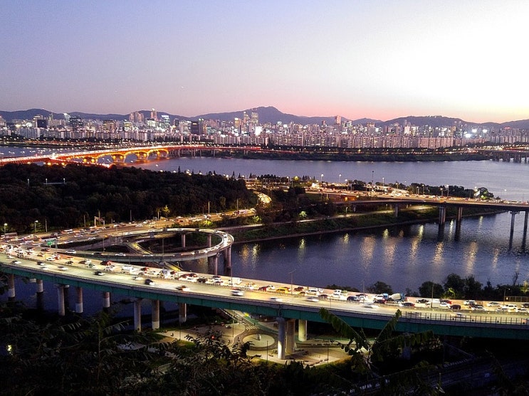  응봉산야경 한강이 한 눈에 바라보이는 응봉산 가보기 
