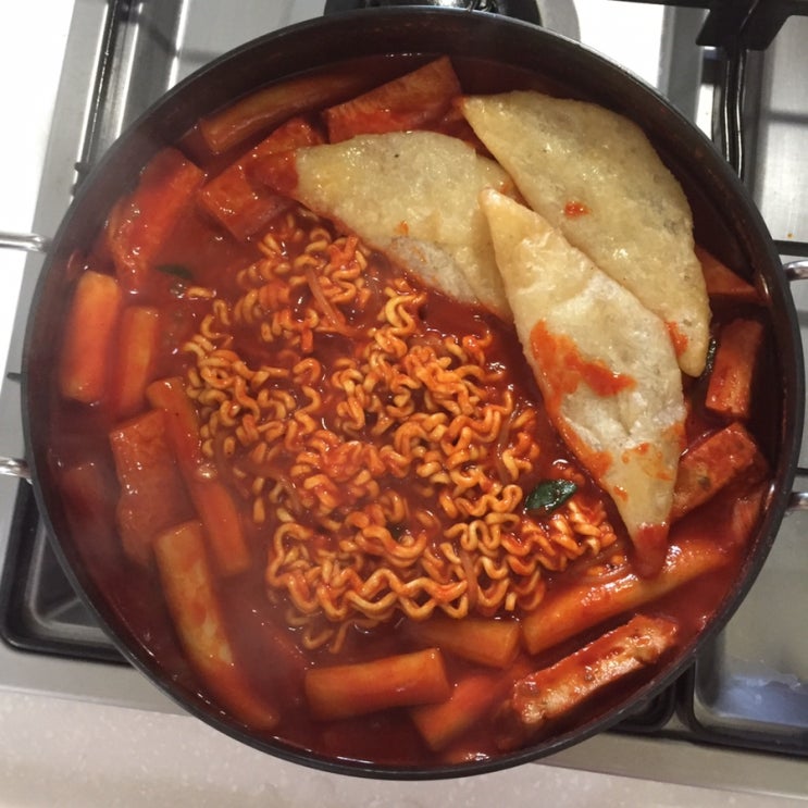 <리뷰> 프리미엄 떡볶이의 정석 "이영금떡볶이"