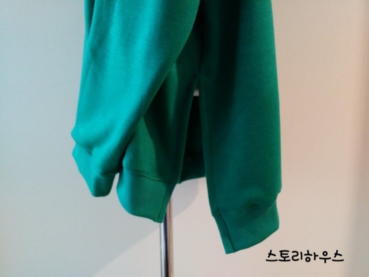  여성데일리 맨투맨2 두가지 사이즈 :: 돌먼스타일 옆트임 맨투맨, pdf패턴, by 스토리하우스