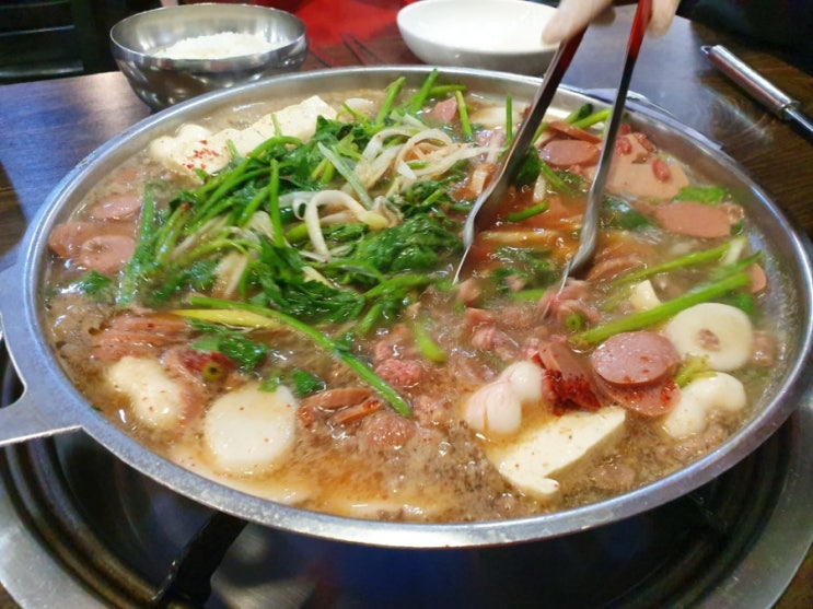  [강남구 역삼동/대우식당] 수요미식회에 나온 미나리가 들어간 등심 부대찌개 맛집