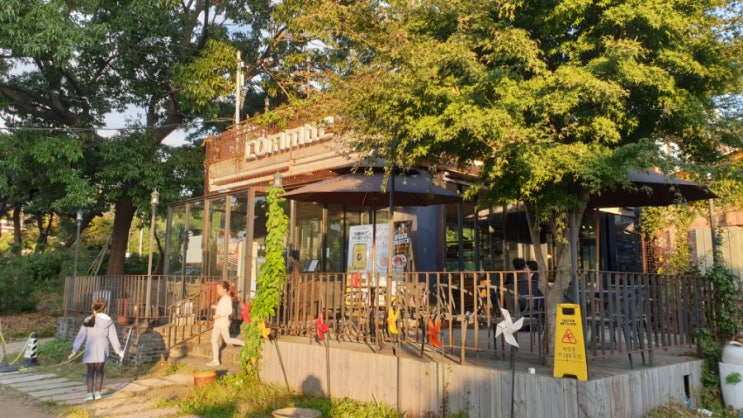  둔촌동맛집 꼼떼둔촌본점 할인행사 있어서 오랜만에 방문해봐요. 이웃집도 멋지네요.