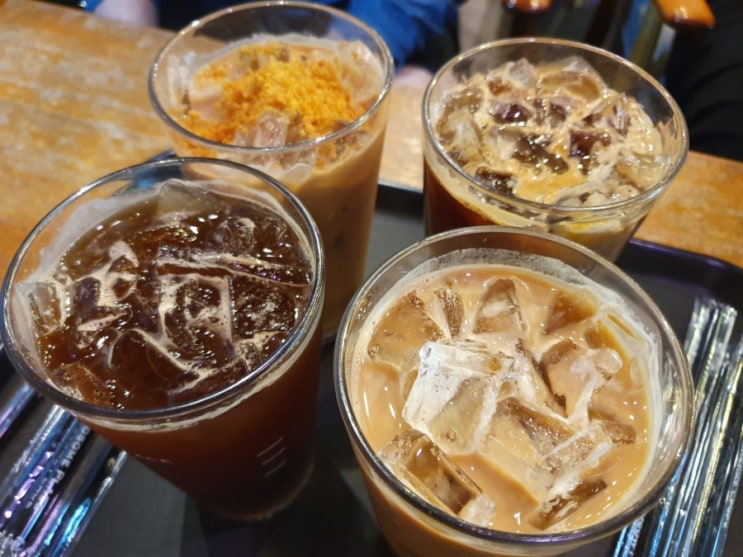  반여동 투썸플레이스 늦게까지 해서 좋다 : )