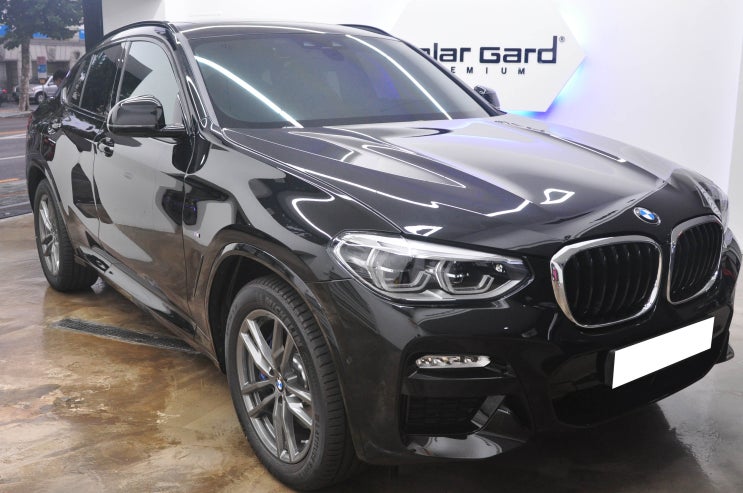  고급스러운 쿠페형 SAV 2019 BMW X4(G02) XDrive 20d - 솔라가드 프리미엄 퀀텀 전체시공