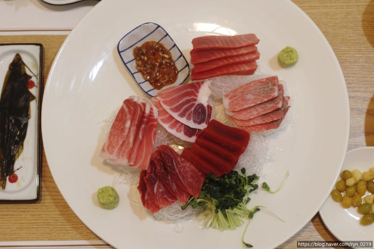  [봄다람] 태릉입구맛집 참치전문점 장안동 본참치 완전 녹아요 !!