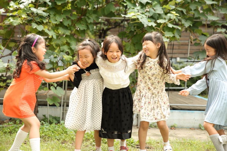  믿고 맡기는 유치원졸업사진, 유치원졸업앨범 사진촬영 전문스튜디오-지니포토