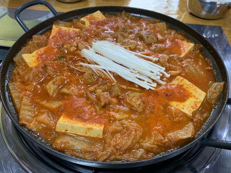  청주 짜글이 주먹을 부르는 맛 용암동 울엄니