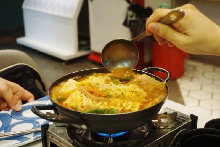  대구 대명동 맛집 자판기식당 동이식당