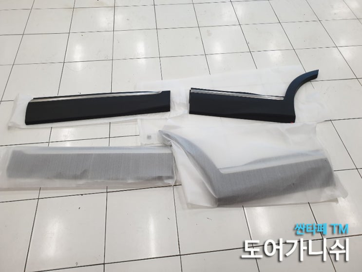  [싼타페TM 도어 가니쉬] 크롬 가니쉬 중고판매 합니다.