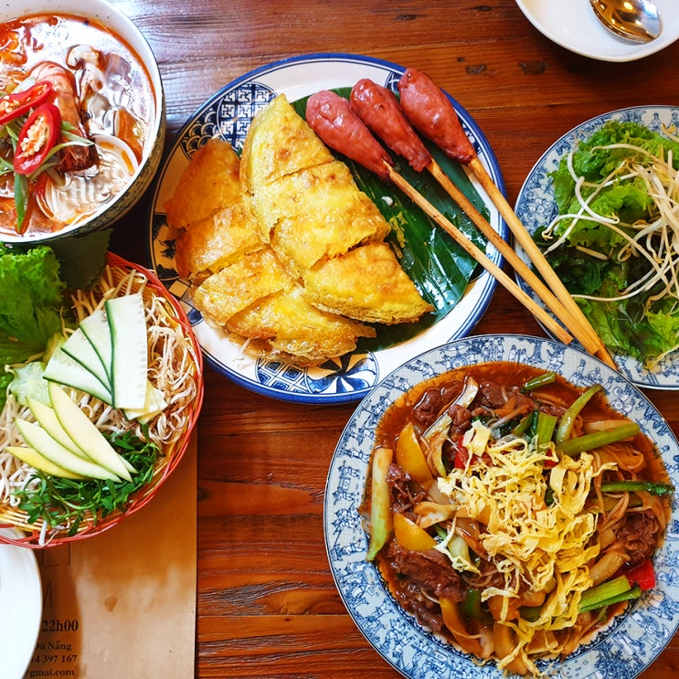  에어컨 나오는 다낭 맛집 냐벱 + 콩카페 1호점 + 그랩타고 다녀 온 다낭 영흥사 후기