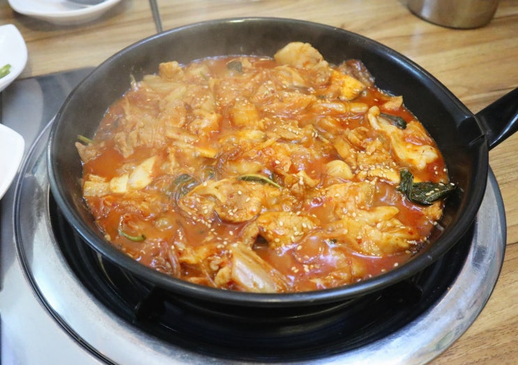  영통매운갈비찜 :: 부뚜막 / 두루치기도 맛있어요