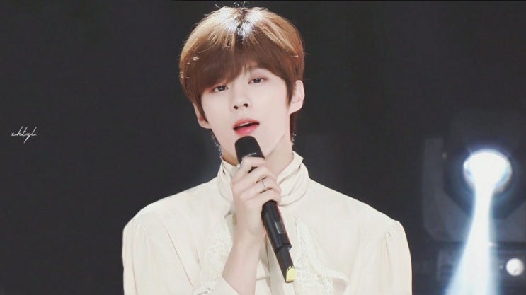  엑스원 X1 김우석, 가을에 그리는 봄 Feat. 모든 계절에