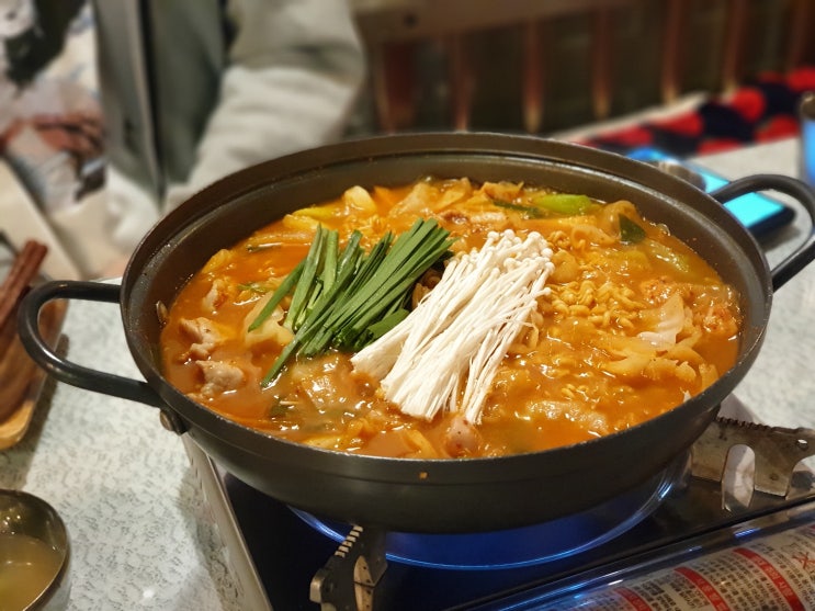 김해 봉리단길 핫플 '빠다집' 김해 봉황동 닭갈비 맛집