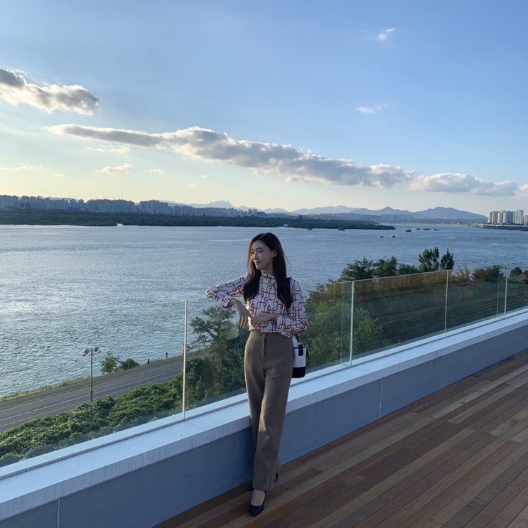  오랜만의 일상(한강뮤지엄, 드래곤시티 THE26, 서프라이즈 생일파티)