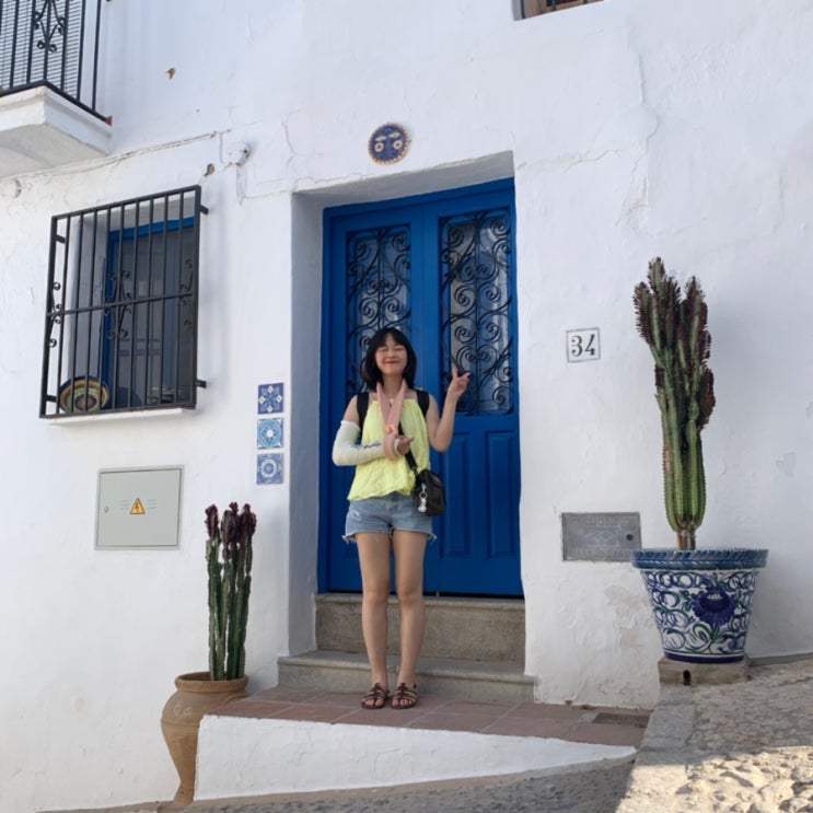  Frigiliana