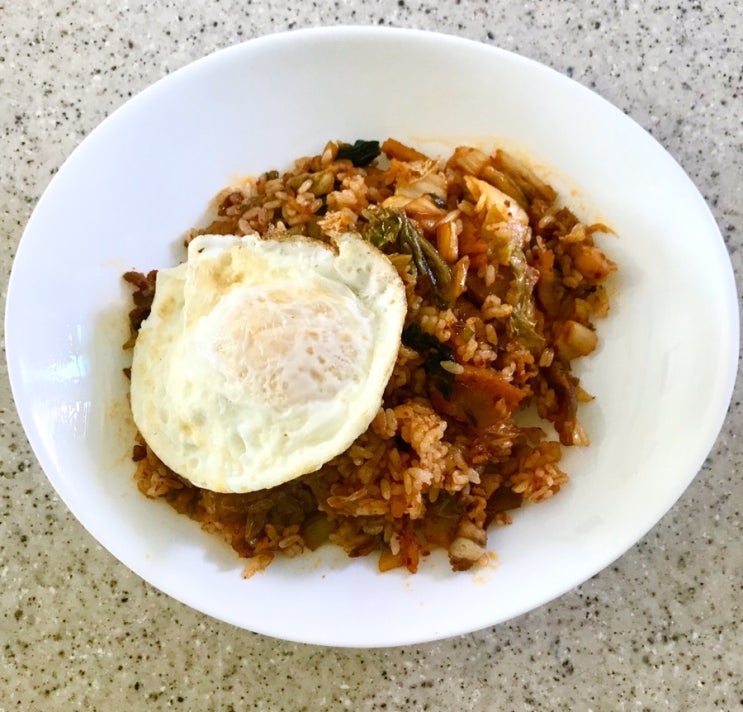  소주부의 김치볶음밥 만들기