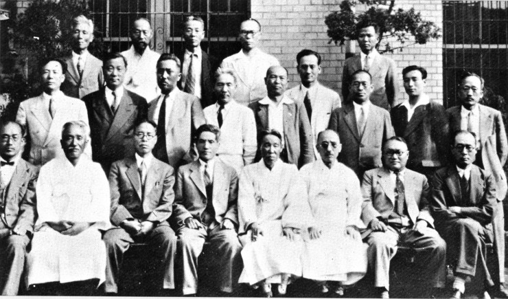  오늘은 573돌 한글날 - 훈민정음, 세종대왕, 백성, 이극로 선생, 조선어학회, 민족정신, 정의로운 나라, 광화문 쓰레기