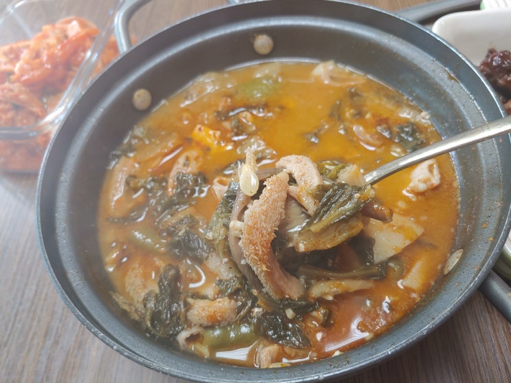  집에서 곱창전골 선미네 & 모아네 소내장탕 둘다사봄.
