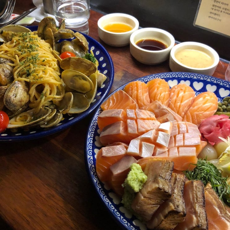 [ 연남동 맛집 ] 연어롭다 그리고 연남동 만동제과 / 앤스커피클럽